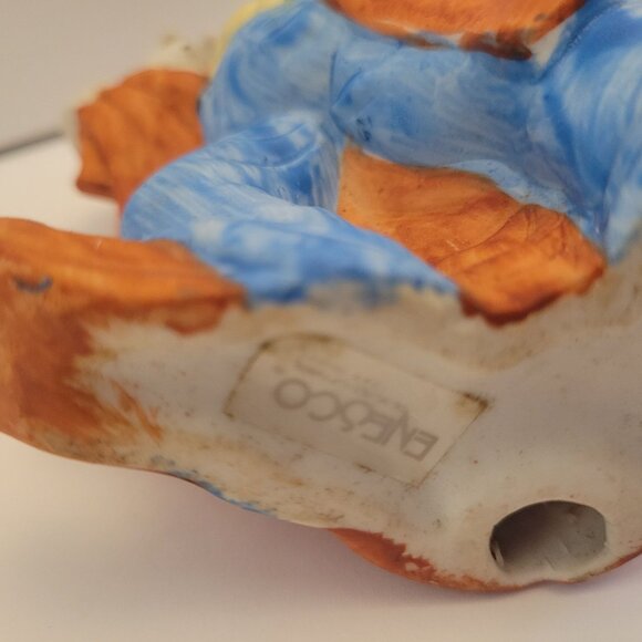 Vintage Enesco Ceramic Clown Figurine With Rabbit In Pocket - Picture 6 of 7